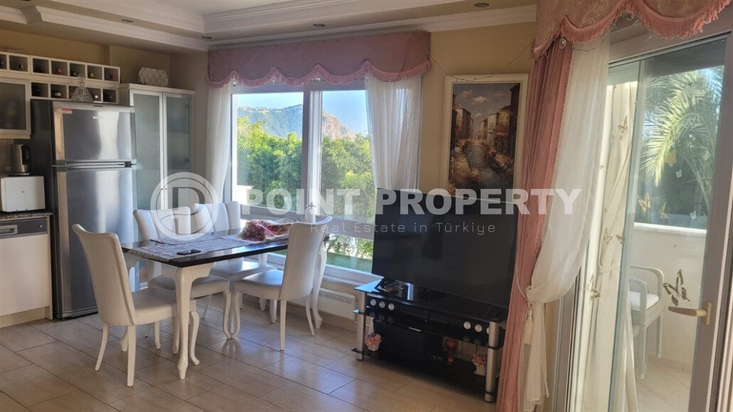 Apartment 2+1, 110 m² in the center of Alanya with a view of Cleopatra Beach and a residence permit-id-10143-photo-4