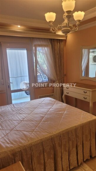 Apartment 2+1, 110 m² in the center of Alanya with a view of Cleopatra Beach and a residence permit-id-10143-photo-6