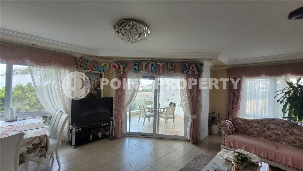 Apartment 2+1, 110 m² in the center of Alanya with a view of Cleopatra Beach and a residence permit-id-10143-photo-16