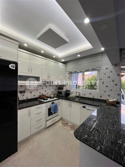 Cozy apartment 2+1, 100 m² in the center of Alanya near the sea, residence permit and citizenship-id-10153-photo-5