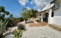 Detached villa 4+1, 220 m² in Mahmutlar with pool, garden and sea view-id-10154-photo-8