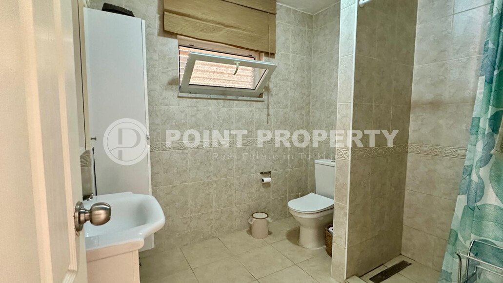 Detached villa 4+1, 220 m² in Mahmutlar with pool, garden and sea view-id-10154-photo-11