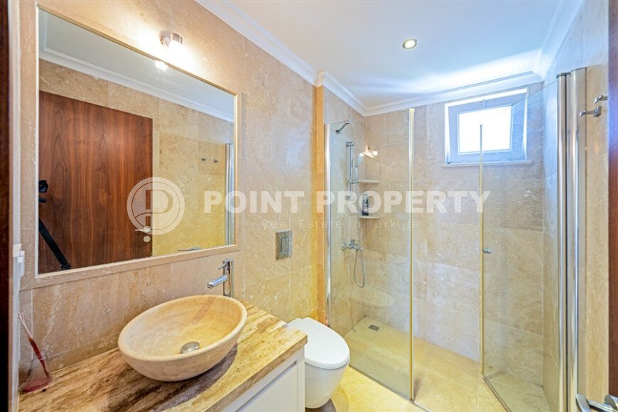 Comfortable 3+1 duplex, 170 m² with a private beach and rich infrastructure in Konakli-id-10179-photo-12