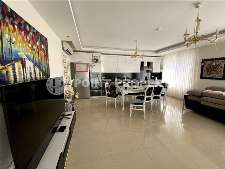 Spacious 3+1 apartment, 200 m² in Kargicak with sea views in a complex with a private beach-id-10182-photo-1