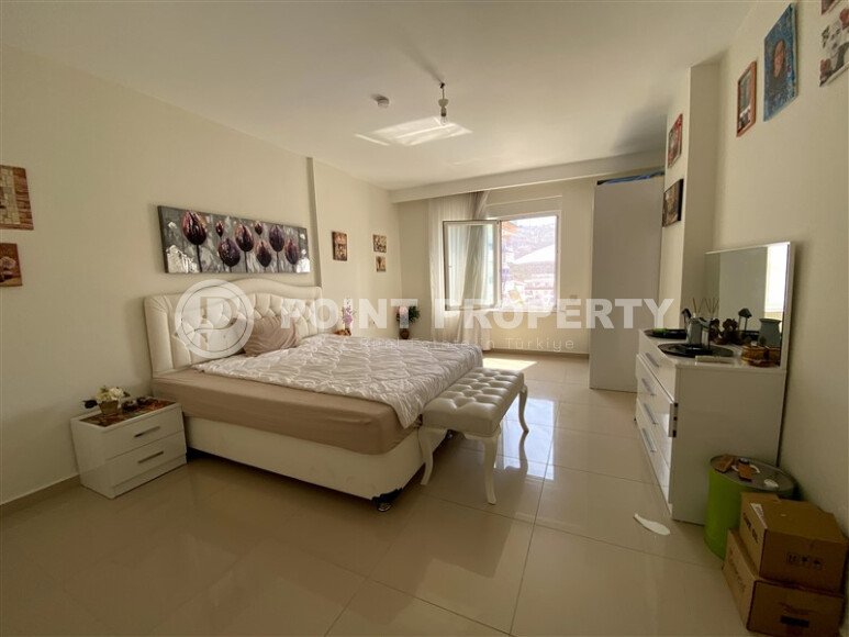 Spacious 3+1 apartment, 200 m² in Kargicak with sea views in a complex with a private beach-id-10182-photo-8