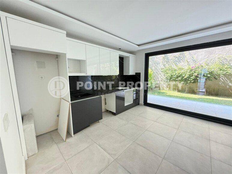 Garden duplex 2+1, 130 m² in Kargicak with a spacious terrace and infrastructure-id-10183-photo-4