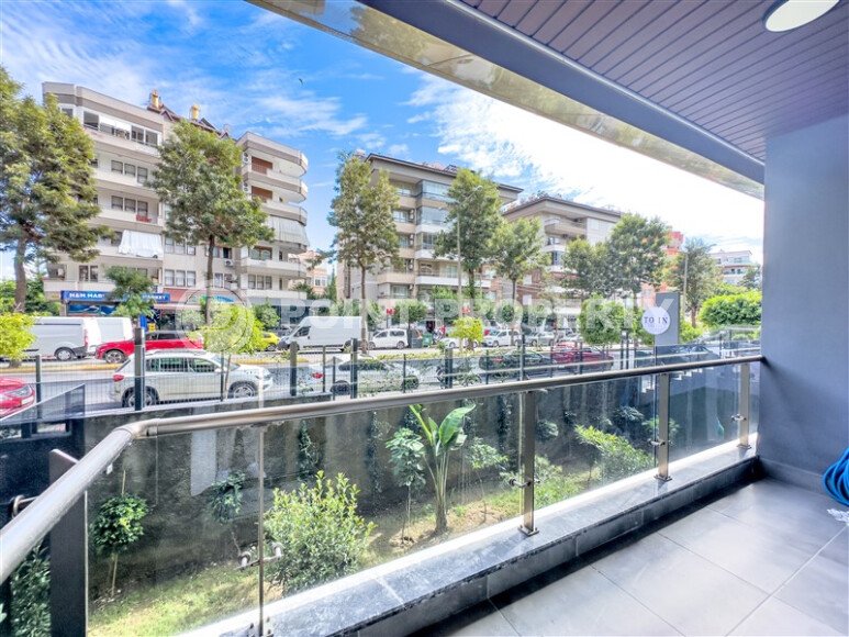 Modern apartment 57 m² in the center of Alanya, Cleopatra Beach-id-10232-photo-7