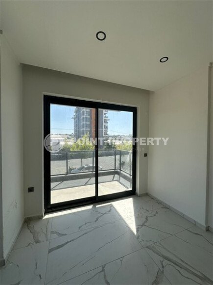 Квартира 65 м² с панорамными окнами и доступной ценой в комплексе 5★ с инфраструктурой курортного уровня-id-10239-фото-5