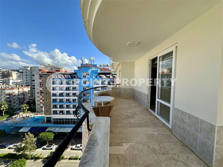 An impressive 240 m² of comfort in a bright duplex penthouse with a panoramic terrace in the center of Mahmutlar-id-10256-photo-11