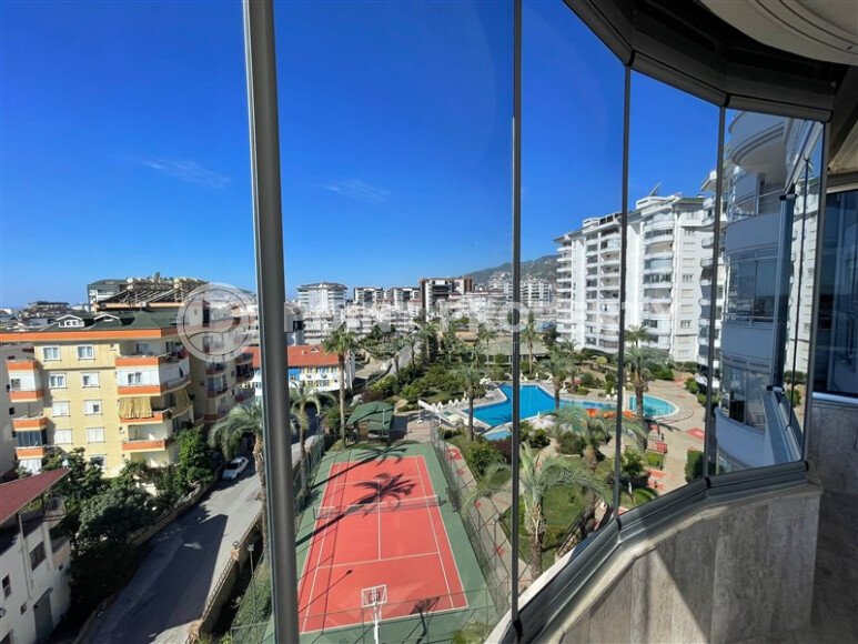 Светлая квартира 135 м², район Джикджилли-id-10264-фото-10