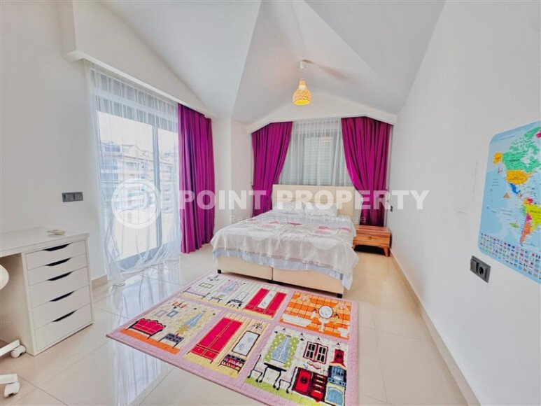 Spacious duplex 160 m², Kargicak district, next to the sea, sea view-id-10282-photo-4