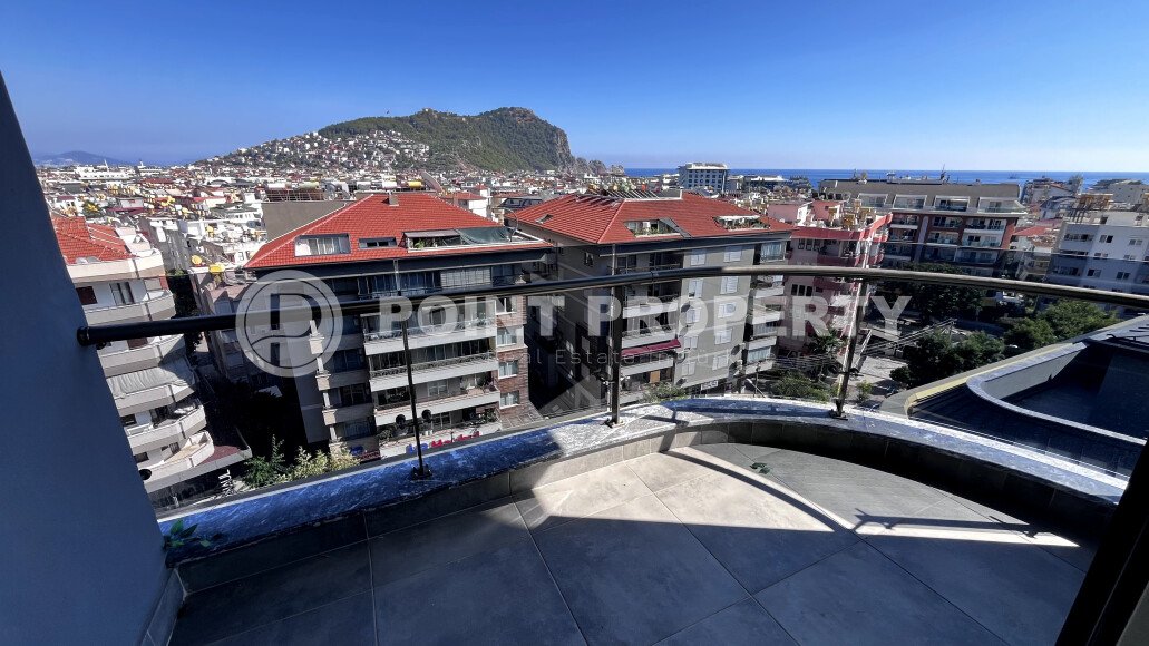 Compact apartment of 57 m2 with an excellent location in the very center of Alanya. 450 meters to Cleopatra Beach.-id-3923-photo-1