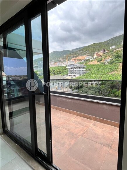 Spacious 4+1 duplex, 212 m² near Cleopatra Beach with the possibility of obtaining a residence permit-id-10292-photo-14