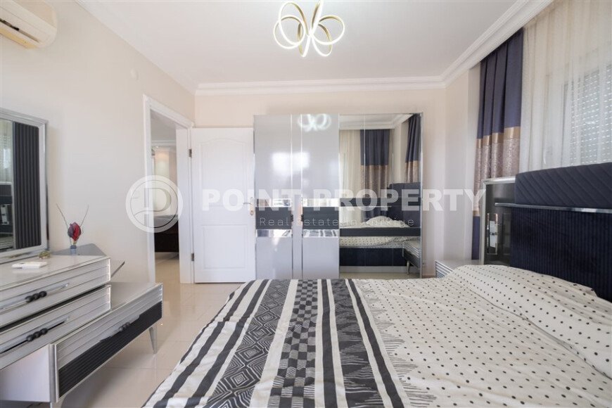 Просторная двухкомнатная квартира 125 м² с видом на море на первой береговой линии в Демирташе-id-10293-фото-8