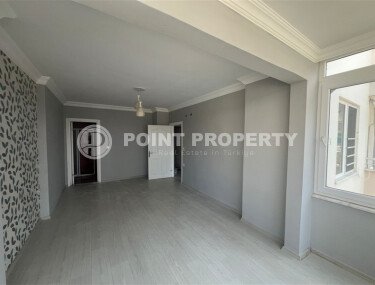 2+1 apartment with partial sea view in a complex on the first line in Mahmutlar-id-10309-photo-5