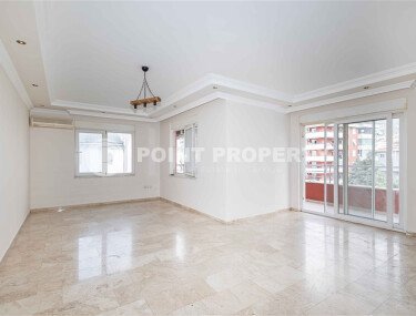 A bright 100 m² apartment in a cozy complex with a swimming pool and infrastructure in the Cikcilli area.-id-10314-photo-4