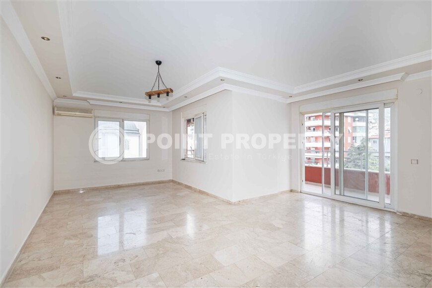 A bright 100 m² apartment in a cozy complex with a swimming pool and infrastructure in the Cikcilli area.-id-10314-photo-4