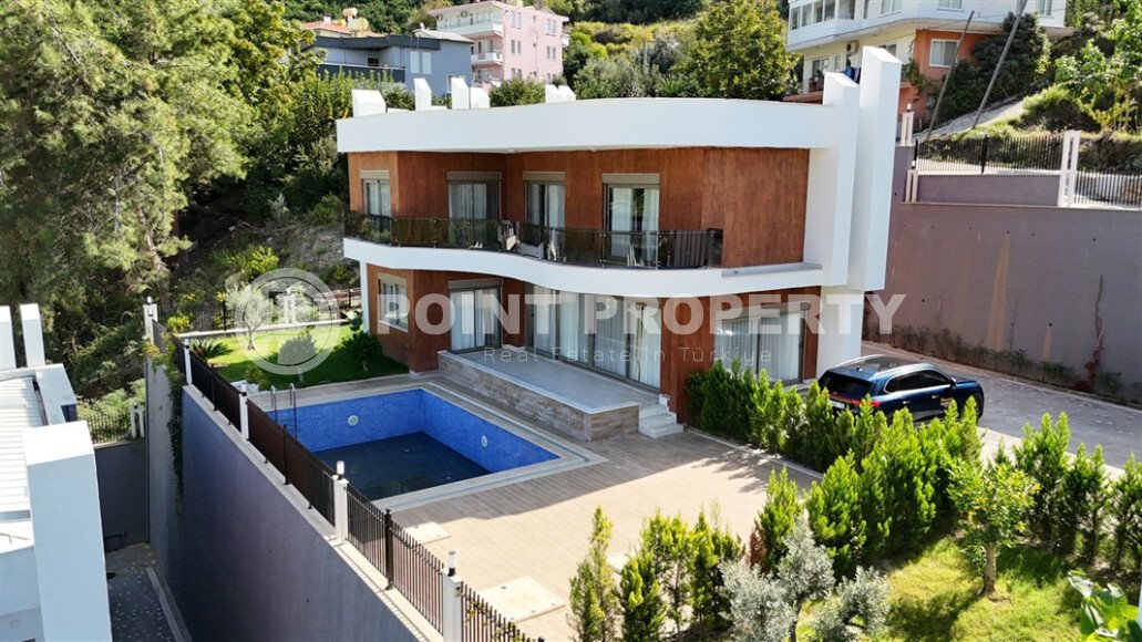 Stylish villa with modern design in a prestigious area of Alanya - Upper Oba-id-6014-photo-1