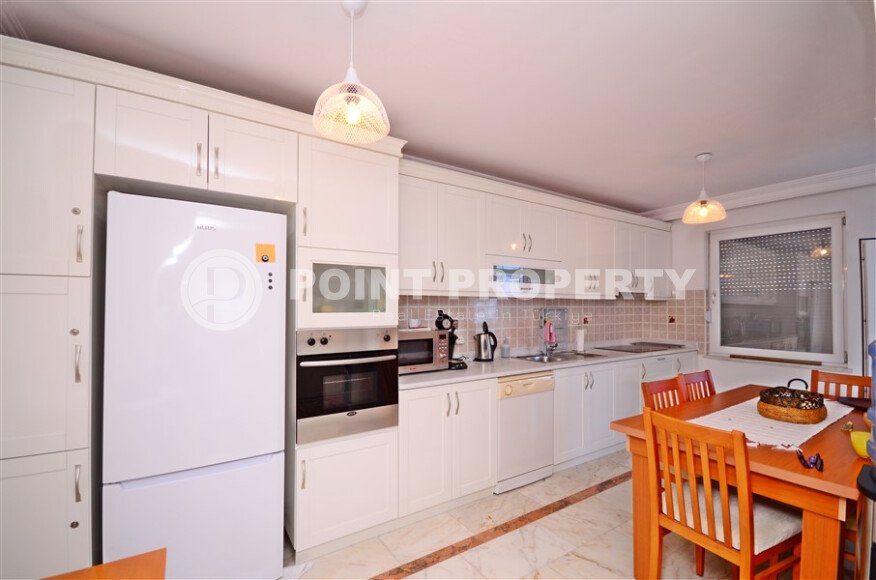 Spacious 2+1 apartment 125 m² with sea views in a residential complex with full infrastructure, Mahmutlar-id-10343-photo-4