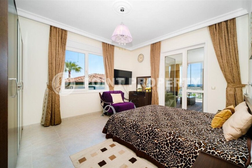 Spacious 3+1 villa in a complex with infrastructure in the Konakli area, residence permit-id-10347-photo-5