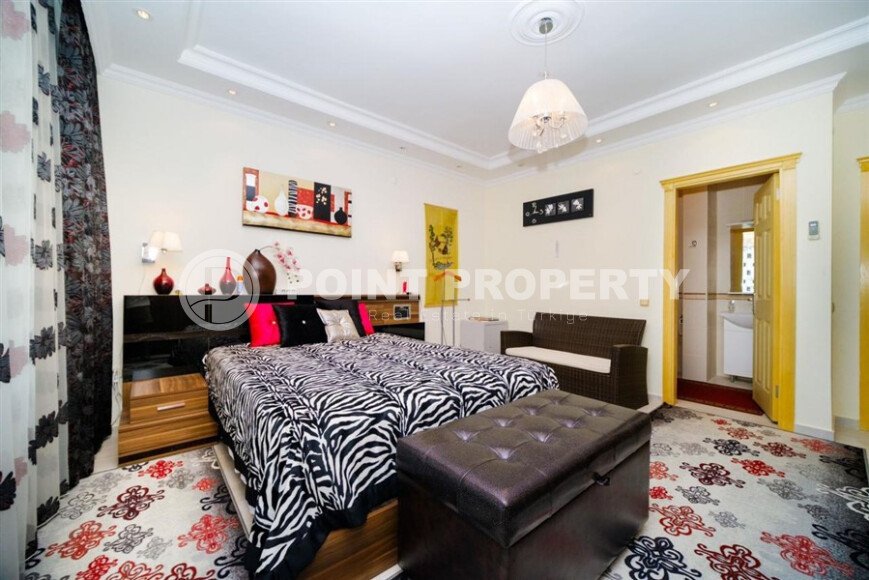 Spacious 3+1 villa in a complex with infrastructure in the Konakli area, residence permit-id-10347-photo-8