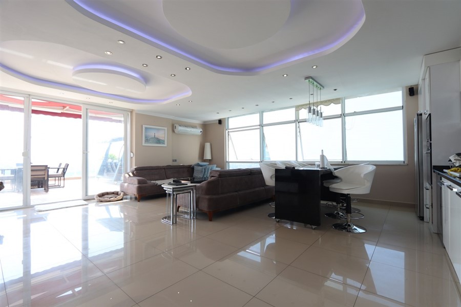 Bright duplex 3+1, 270 m², Cikcilli district, Alanya, with citizenship-id-10366-photo-3