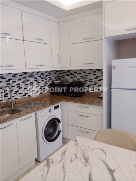 Просторная светлая квартира 1+1, 70 м² с мебелью и техникой в современном жилом комплексе в Обагёле-id-10381-фото-4