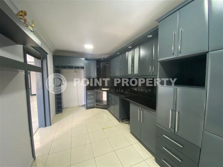 Garden duplex 4+1 – 250 m² in Mahmutlar area-id-10391-photo-5