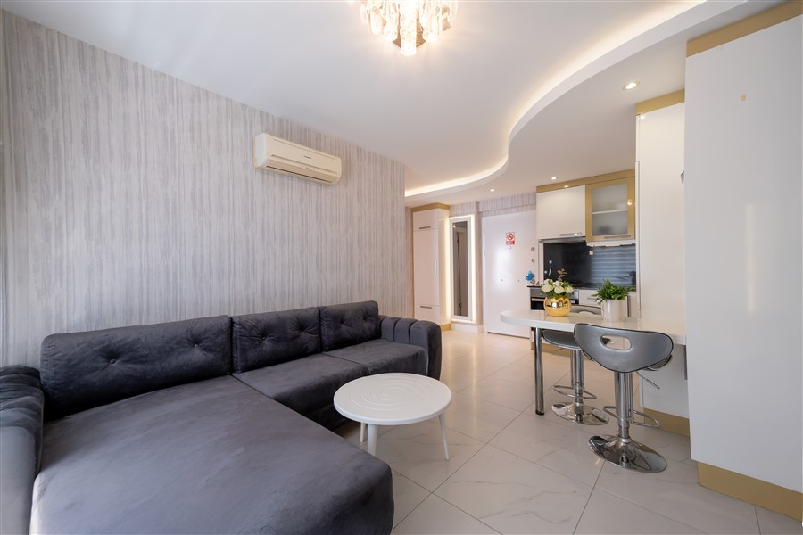 1+1 apartment in the center of Alanya, 48 m², near Cleopatra Beach - citizenship and residence permit-id-10432-photo-3