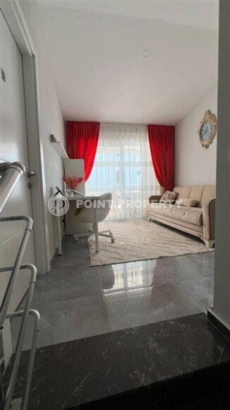 Two-level 3+1 apartment in Mahmutlar, 140 m², in a complex near the sea-id-10446-photo-4