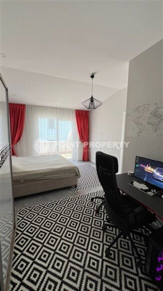 Two-level 3+1 apartment in Mahmutlar, 140 m², in a complex near the sea-id-10446-photo-9