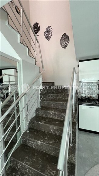 Two-level 3+1 apartment in Mahmutlar, 140 m², in a complex near the sea-id-10446-photo-13