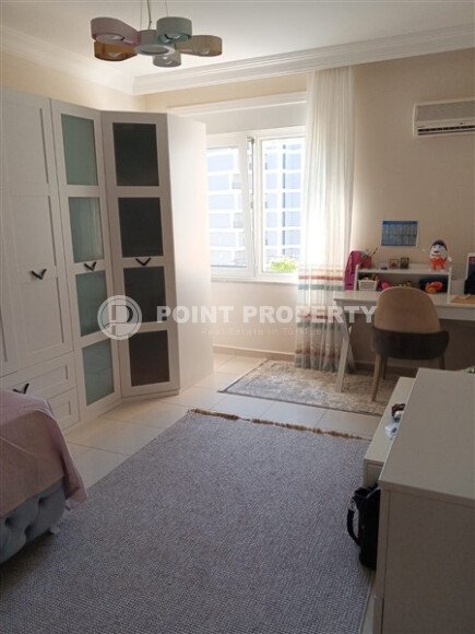 Large 2+1 apartment – 170 m2 with partial sea view in a hotel-type complex-id-10448-photo-4