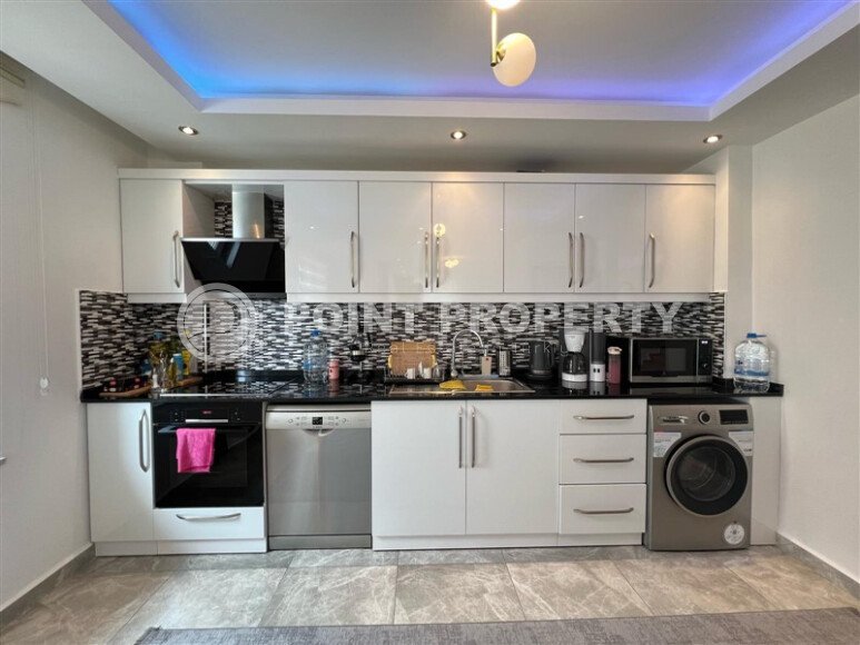 Elegant 4+1 duplex 200 m² in Obagol with a residence permit and mountain views-id-10452-photo-4