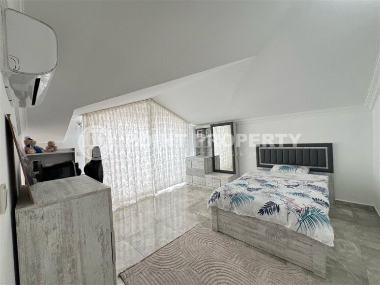 Elegant 4+1 duplex 200 m² in Obagol with a residence permit and mountain views-id-10452-photo-6