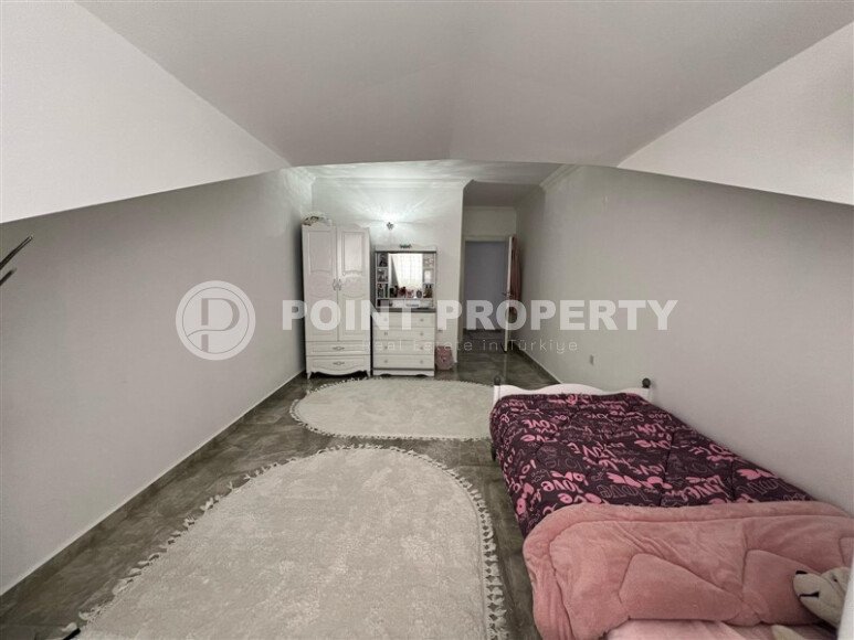 Elegant 4+1 duplex 200 m² in Obagol with a residence permit and mountain views-id-10452-photo-8