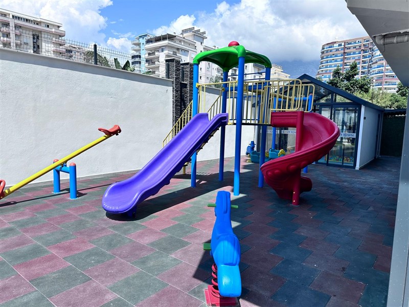 Элегантная квартира 52 м² в Махмутларе с застеклённым балконом и современным дизайном-id-10463-фото-3