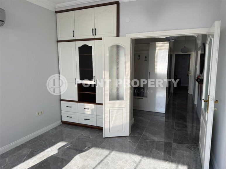 Apartment 2+1 on the Mediterranean coast in the center of Tosmur.-id-4199-photo-5