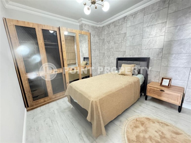 Apartment 2+1 on the Mediterranean coast in the center of Tosmur.-id-4199-photo-8