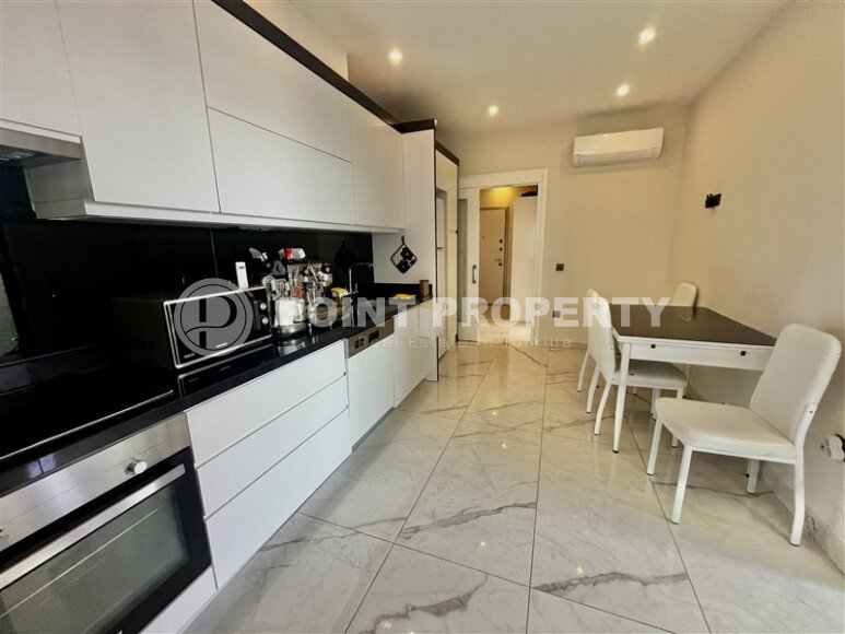 Квартира 3+1 в центре Алании с видом на море и крепость, ВНЖ-id-10470-фото-10