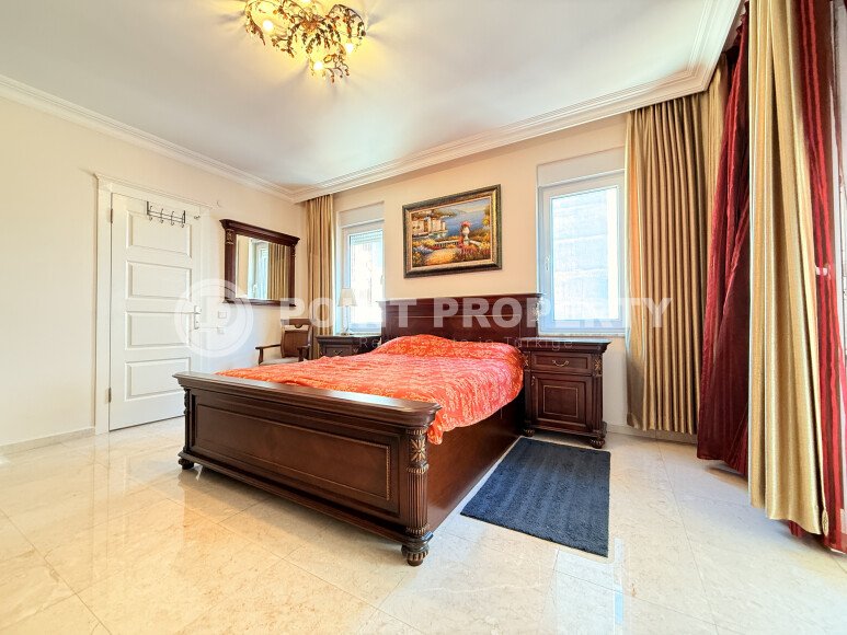 Atmospheric two-level apartment on the first line from the sea, near the famous Cleopatra Beach-id-7896-photo-7