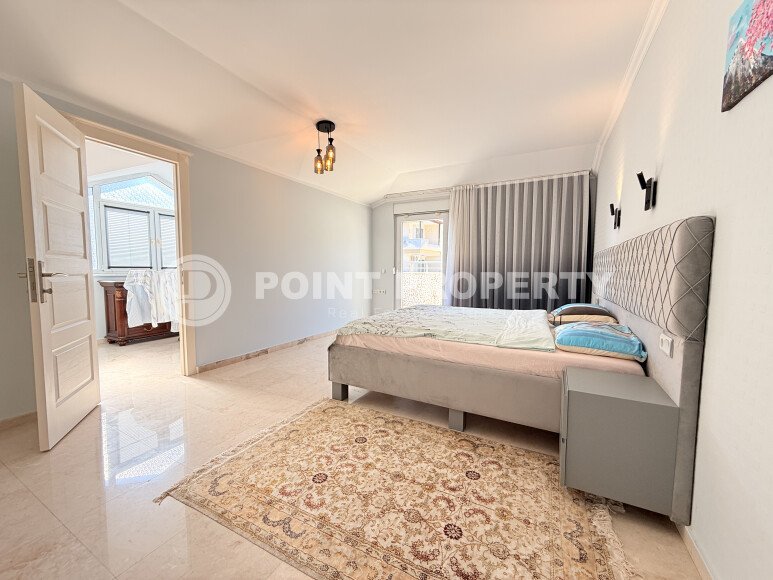 Atmospheric two-level apartment on the first line from the sea, near the famous Cleopatra Beach-id-7896-photo-9