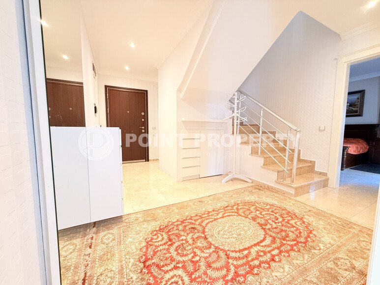 Atmospheric two-level apartment on the first line from the sea, near the famous Cleopatra Beach-id-7896-photo-12