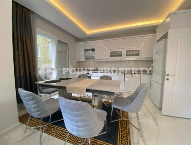 Sunny 2+1 apartment 110 m² with a terrace in the center of Alanya, Cleopatra area-id-10497-photo-3