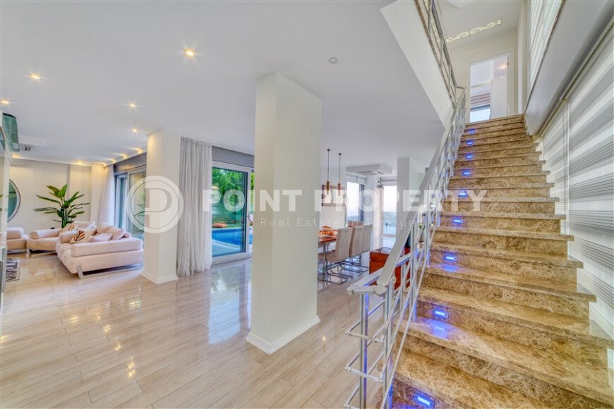 Отдельная 300 m² модерн - вилла 5+1 в районе Бекташ с панорамным видом на море и гражданством-id-10506-фото-16