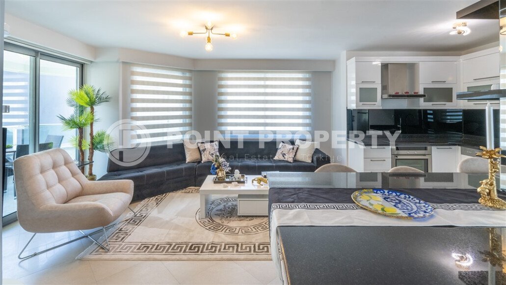 View comfortable penthouse 4+1, 240 m², on the first coastline in the Alanya region - Oba.-id-2499-photo-4