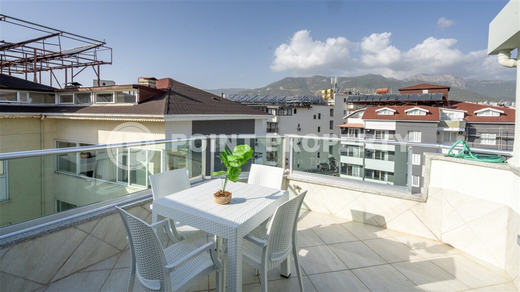 View comfortable penthouse 4+1, 240 m², on the first coastline in the Alanya region - Oba.-id-2499-photo-17