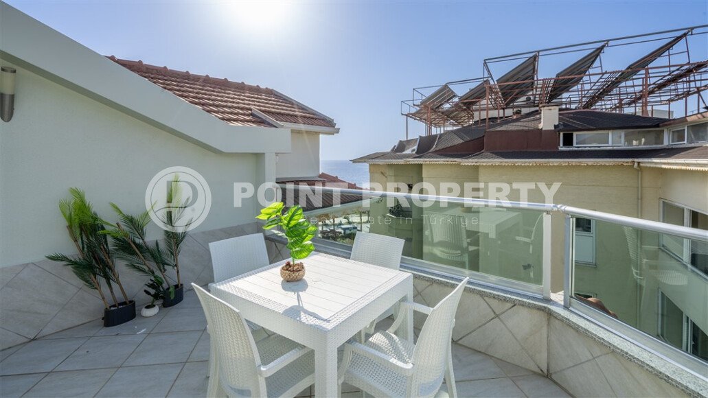 View comfortable penthouse 4+1, 240 m², on the first coastline in the Alanya region - Oba.-id-2499-photo-18