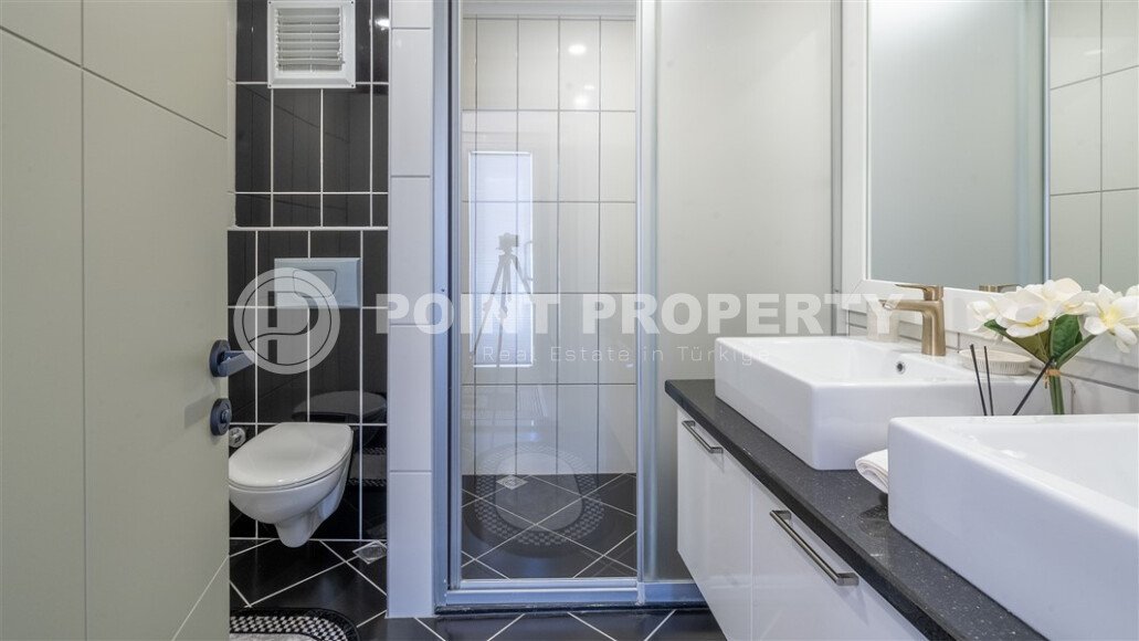 View comfortable penthouse 4+1, 240 m², on the first coastline in the Alanya region - Oba.-id-2499-photo-19