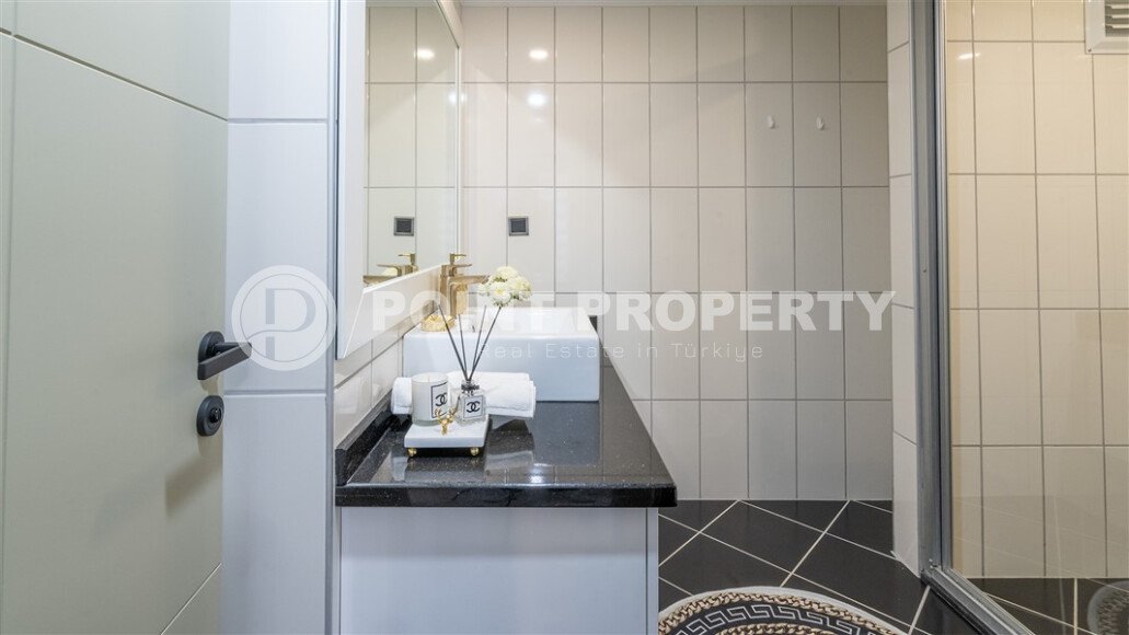 View comfortable penthouse 4+1, 240 m², on the first coastline in the Alanya region - Oba.-id-2499-photo-20